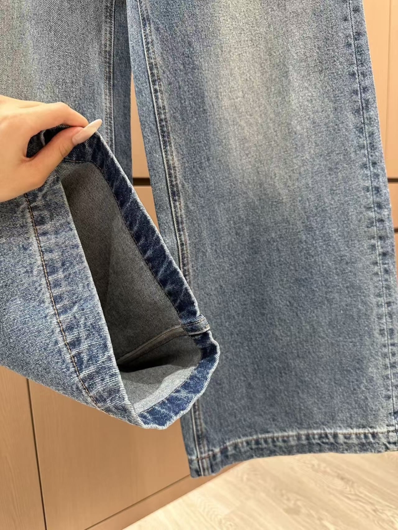 Ce1i*e jeans